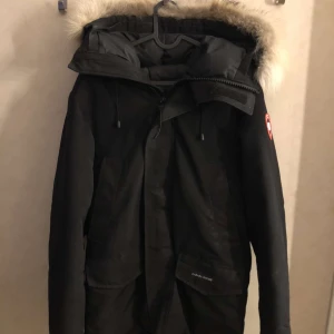 Canada goose Langford - Storlek M Skick 7/10 Perfekt vinterjacka som är varm! 