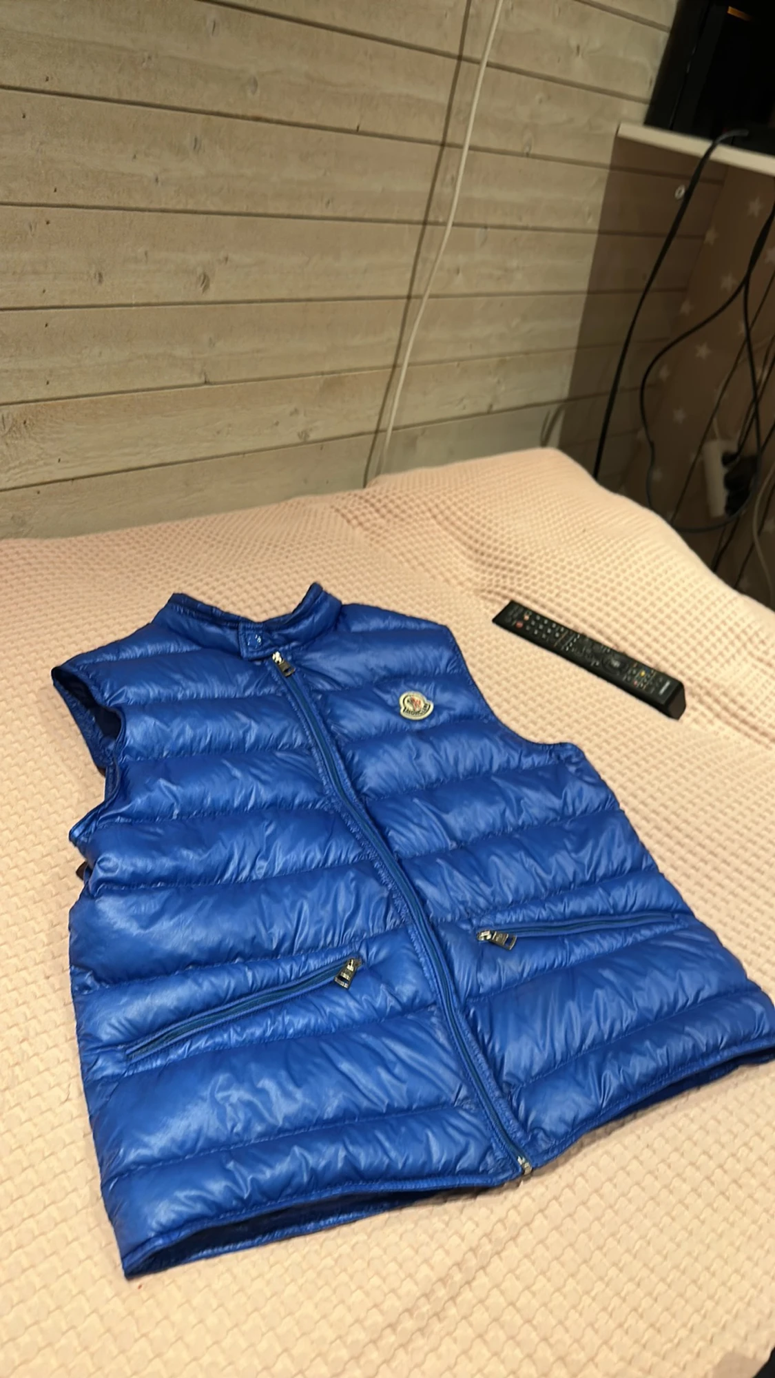 Moncler GUI
