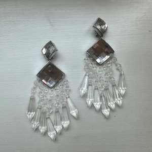 Balmain x H&M örhängen  - Clip on örhängen från limited edition kollektionen Balmain x H&M