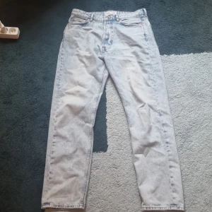 Samsøe samsøe Roger Jeans 14606 - W29 L32 byxorna är i perfekt skick då de bara är använda ett enstaka gånger