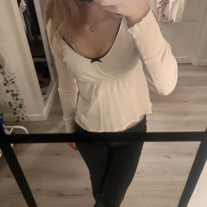 Oddmolly långärmad  - Super söt långärmad ifrån oddmolly i en ljus ljusrosa färg 💓💓🌟