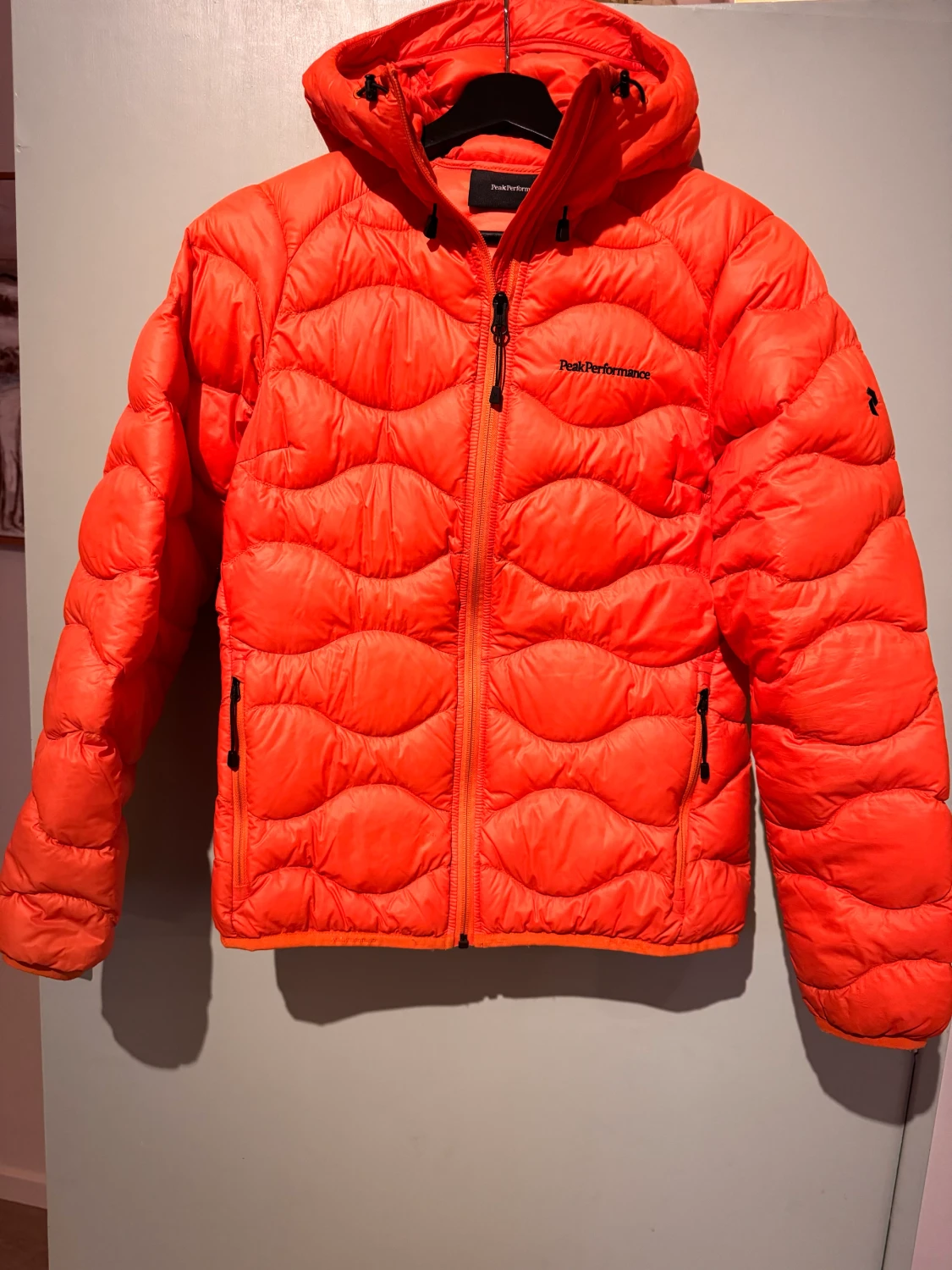 Peakperformance Helium dunjacka