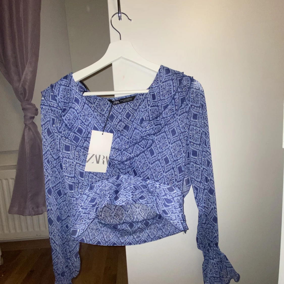 Mönstrig blå blus 🩵 - 91