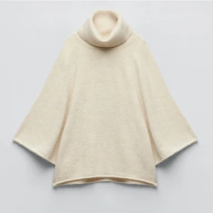 Stickad polo - Bra skick endast använd ett fåtal gånger! 