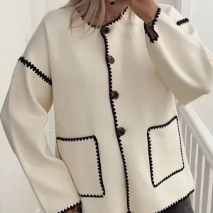 Höst tröja  - Jätte fin höst tröja! Aldrig använd då den är lite för liten på mig. Nypris 459