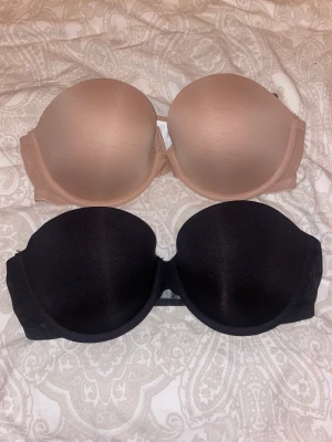 bandlösa bhar - säljer dessa två bhar, kommer aldrig till användning så därför säljer jag. 