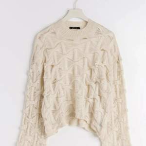 Oanvänd tröja från Gina tricot 🤍 Är en storlek xs och ordinarie pris är 399 kr