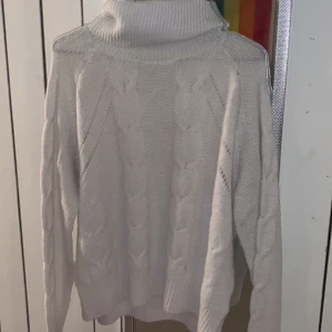 Stickad tröja - En stickad polotröja i bra skick från lager 157