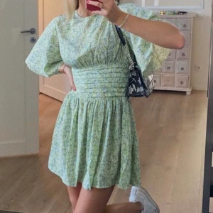 Klänning - Storlek S 