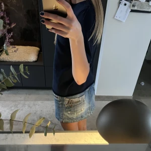 Jeanskjol - As cool jeanskjol!! Lågmidjad och skitsnygga detaljer