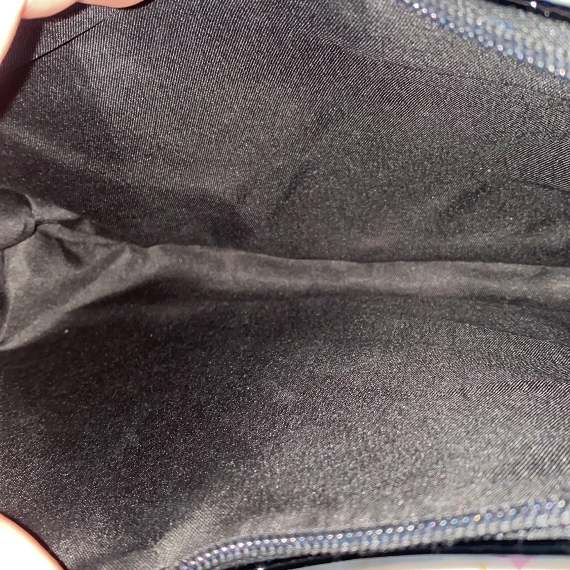 Svart väska  - 90
