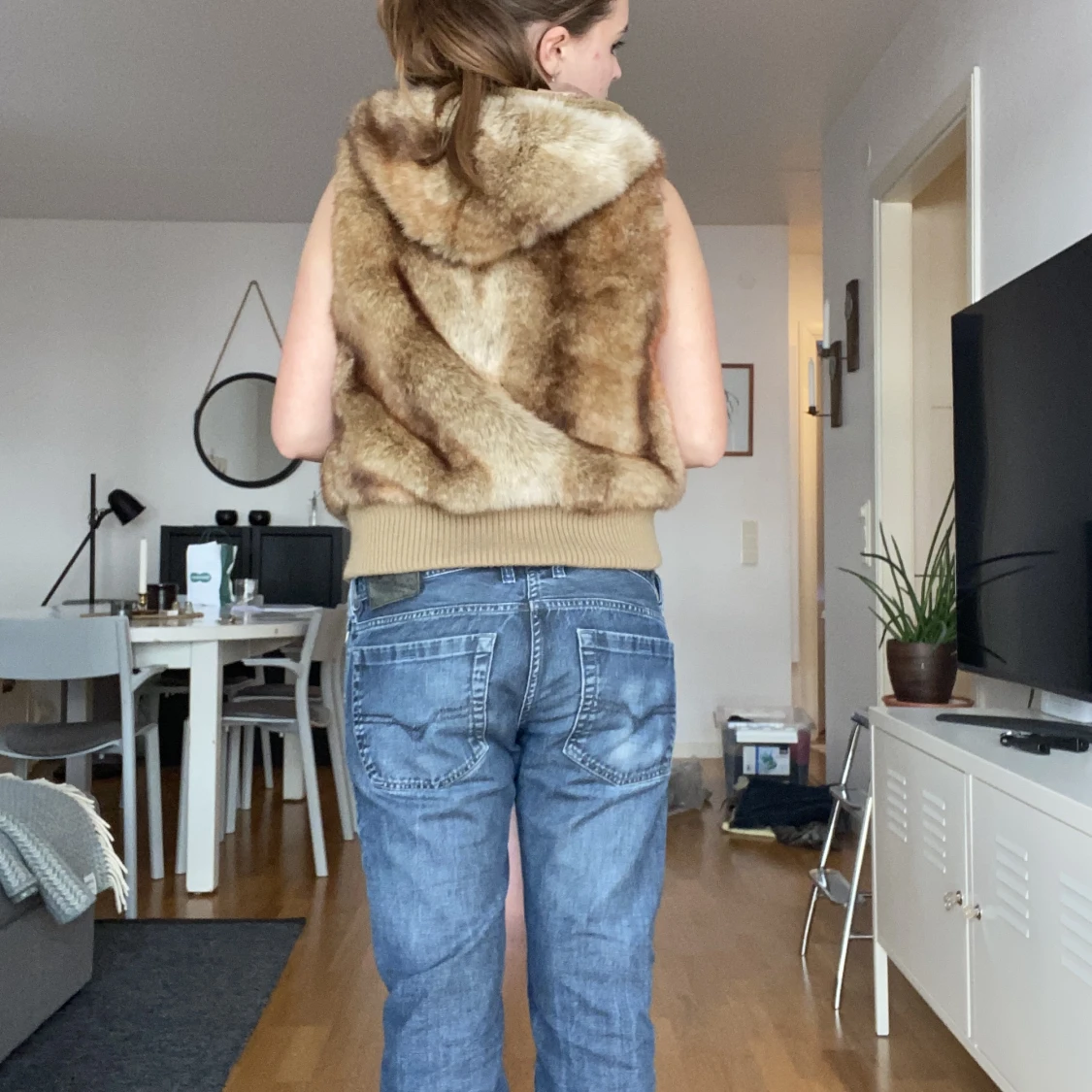 Vårig päls väst ! - 90