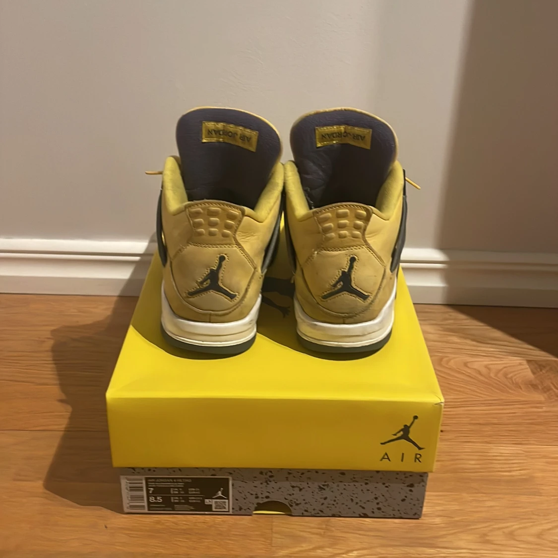 Jordan 4 Lightnig - 90