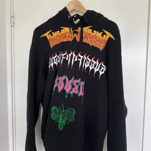 Gucci hoodie från 2019 kollektionen, väldigt eftertraktad. Nypris 10000