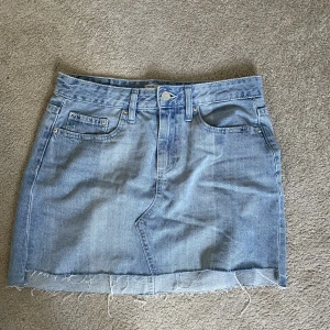 Jeans kjol - En blå jeans kjol från denim skirt😊