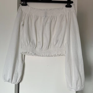 Vit off shoulder tröja - Vit off shoulder tröja från h&m 