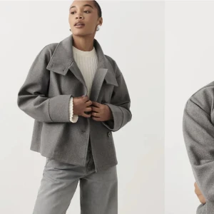 BARA BYTE - Fick hem min gina short felt jacket i grå men skulle vilja byta till en i blå. Strl S. Skriv om du är intresserad😼