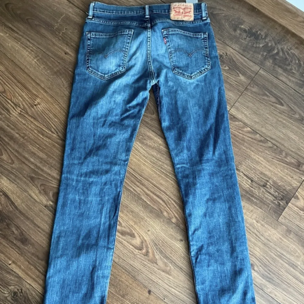 Levis jeans. Storlek 40/ L. Jeans & Byxor.