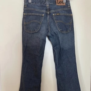 Lee bootcut jenas - Tyävrr för små för mig men annars perfekta