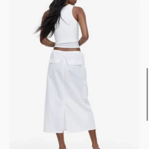 Cargo kjol - Vit cargo kjol, endast testad, från hm!