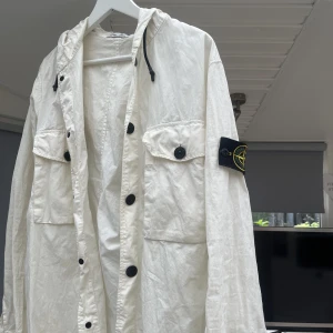 Stone Island overshirt  - Skick: 9/10 inga skador  Storlek S (passar S-M) 1.100 kr
