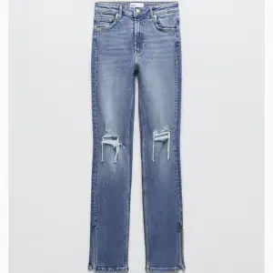 Säljer dessa jätte fina jeans från zara som sitter skit fint vid rumpan ( säljer i både blå och grå)  nyskick❤️