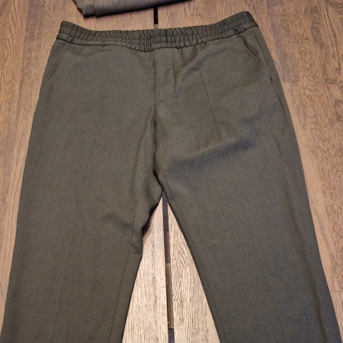 Filippa k byxor terry mörkgrön