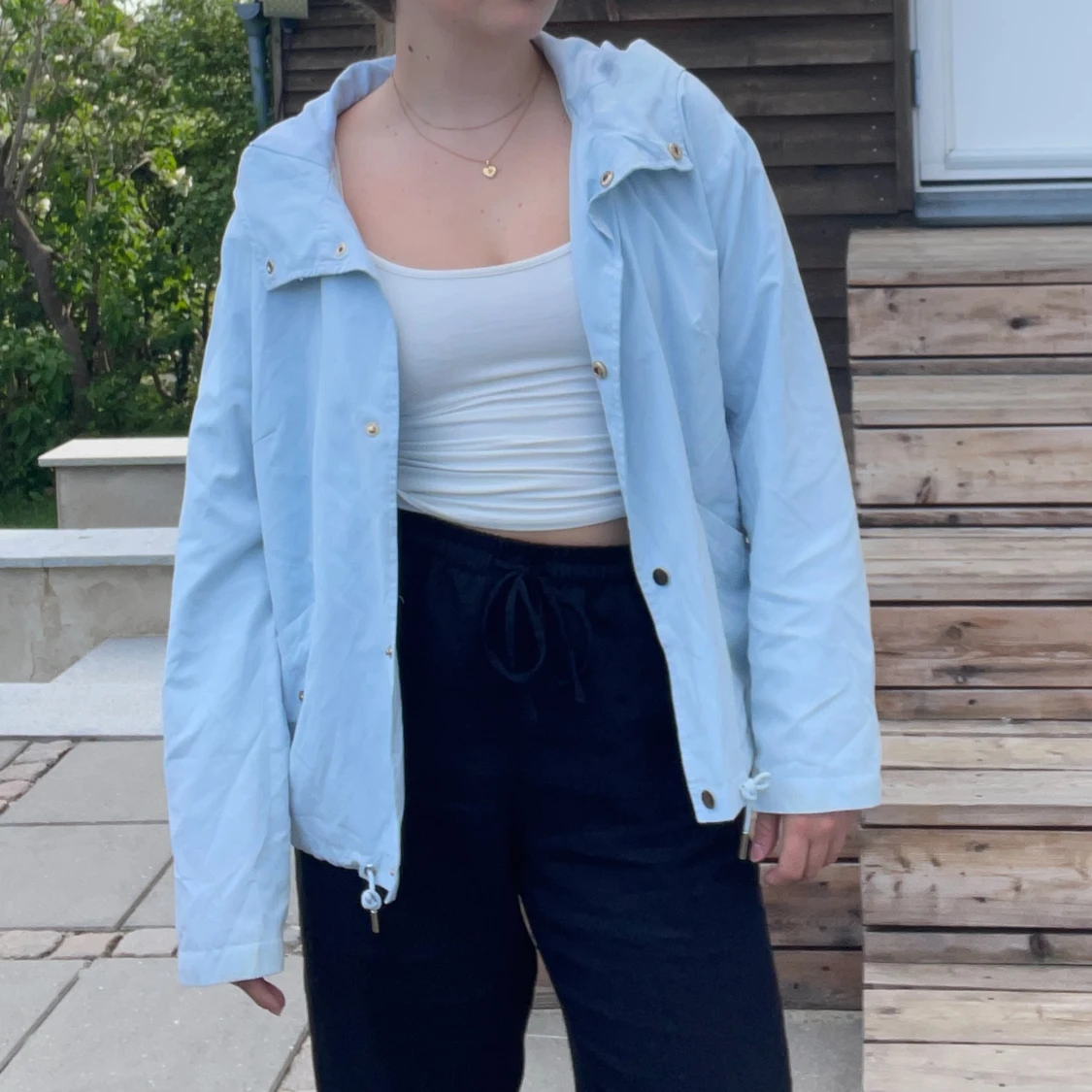 Ljusblå vårjacka