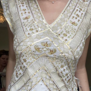 Snygg fest blus  - I strl 36