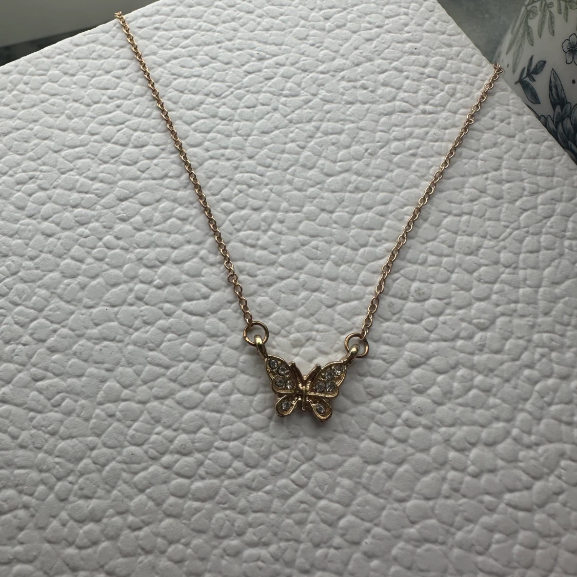 Fjärilshalsband  - 90