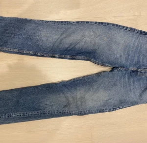 Mid rise  - Köpta från zara, för små så kommer ej till användning❤️❤️