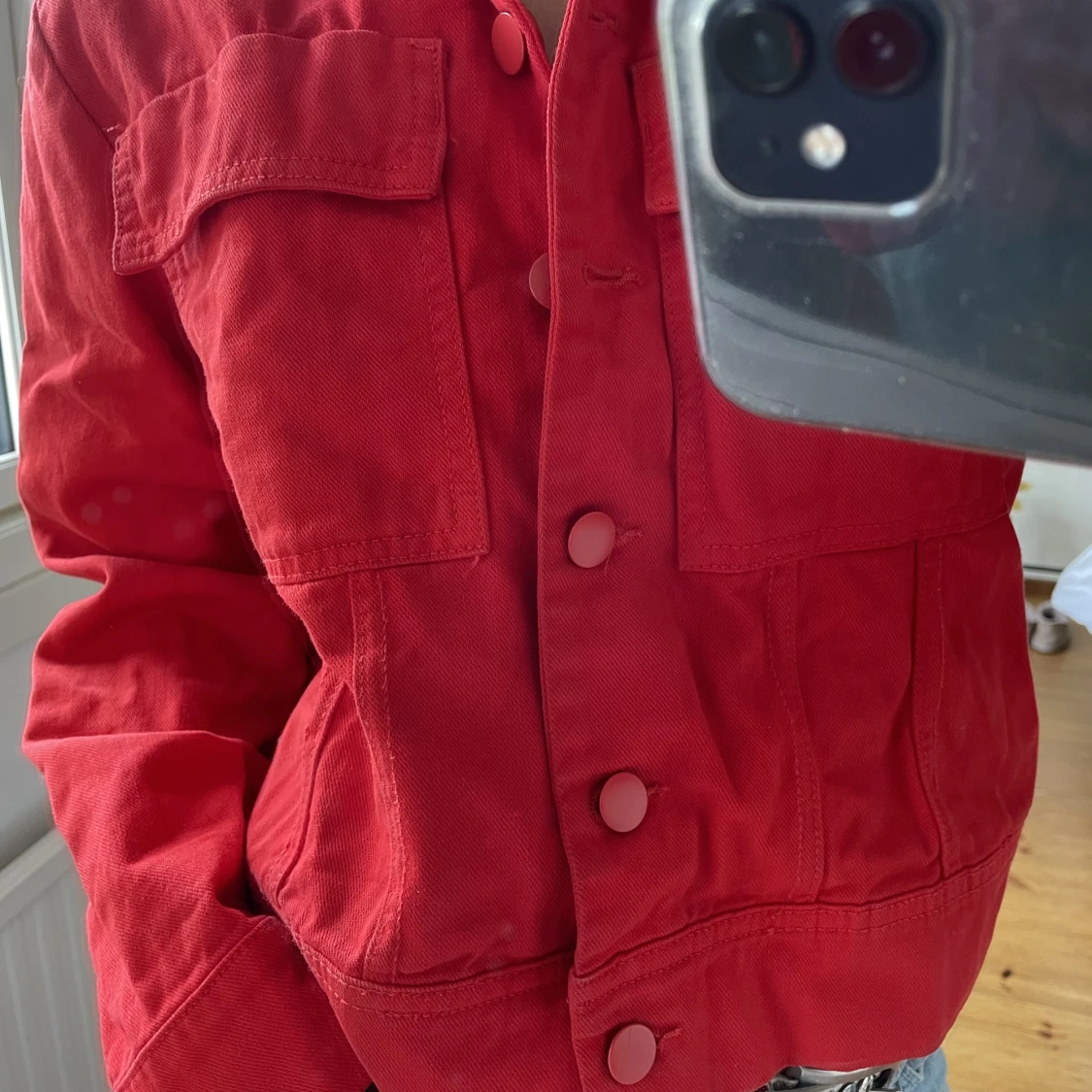 Croppad röd jacka - 90