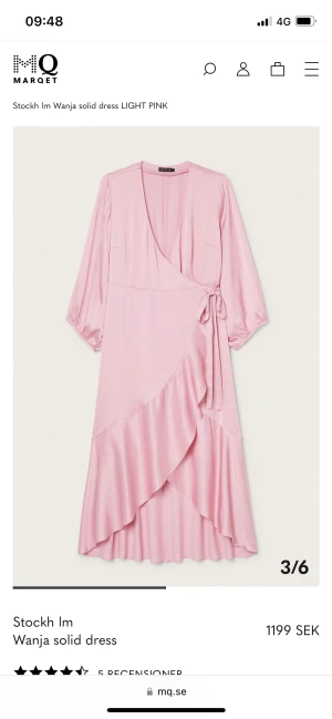 Wanja solid dress - Rosa jättefin klänning av märket Stockh lm. Använd vid ett tillfälle så den är som ny. Nypris 1199kr  Mer info på MQ hemsida: https://www.mq.se/stockh-lm-wanja-solid-dress-light-pink/ 