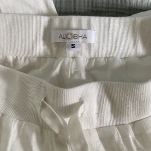 Alobha linne byxkor - Oanvända linne byxkor