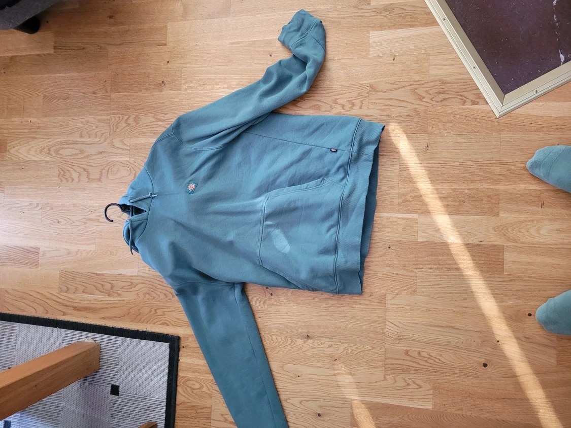 Dickies hoodie säljes