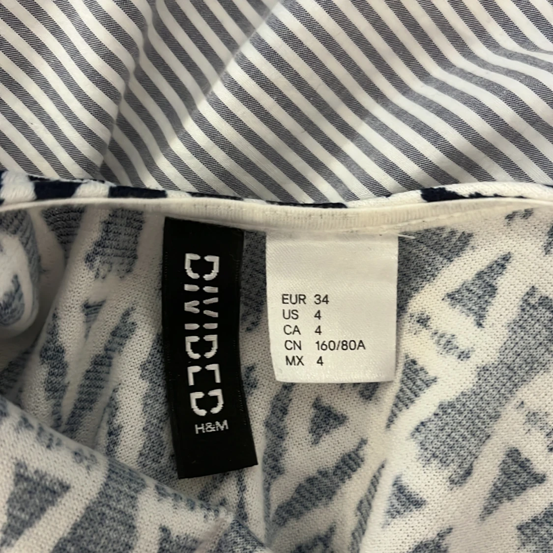 Mönstrad klänning - 91