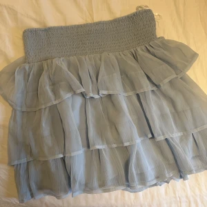 Ljusblå volangkjol  - Volangkjol, ljusblå 