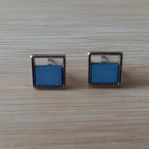 Abstract geometric square earrings - The side of the square is about 8-9 mm in length. Used, but good as new.  Feel free to DM me if you want more photos!