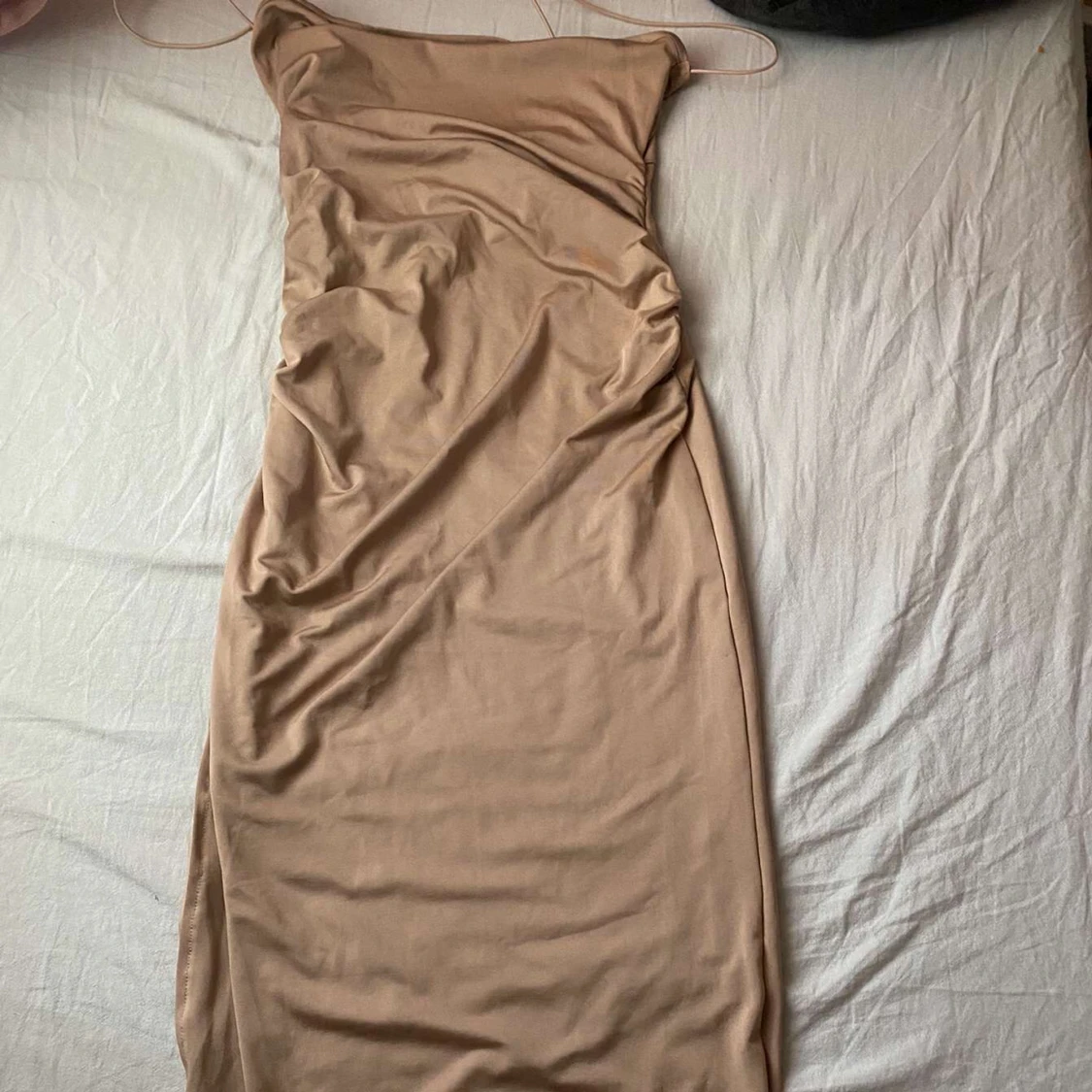 Biege klänning  - 90