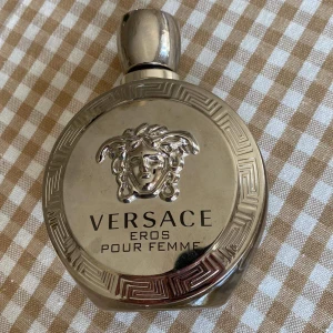 Versace Eros Pour de femme parfym - 85% kvar av 100ml