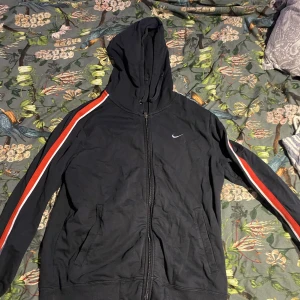 Vintage nike kofta - Säljer en vintage nike kofta storlek m