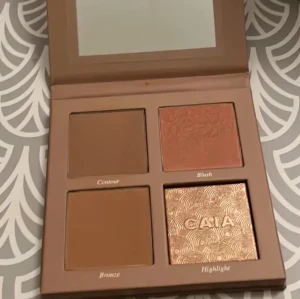 Caia  - Caia palett (classy) knappt använt 