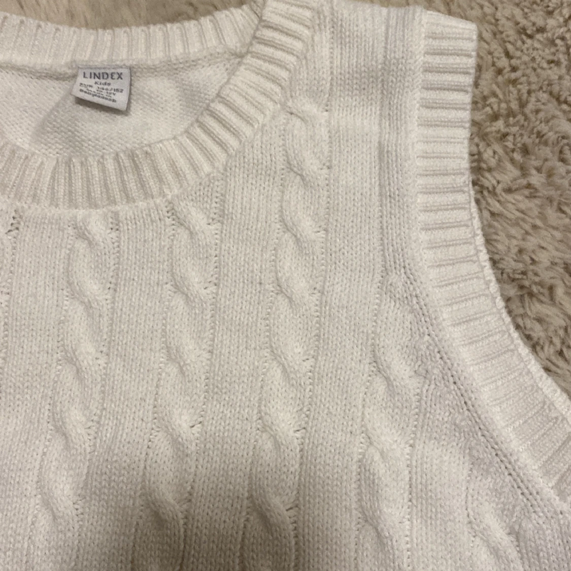 Stickad väst💗 - 91