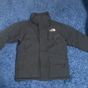 Jacka  - Priset kan diskuteras! Ordpris 3600kr