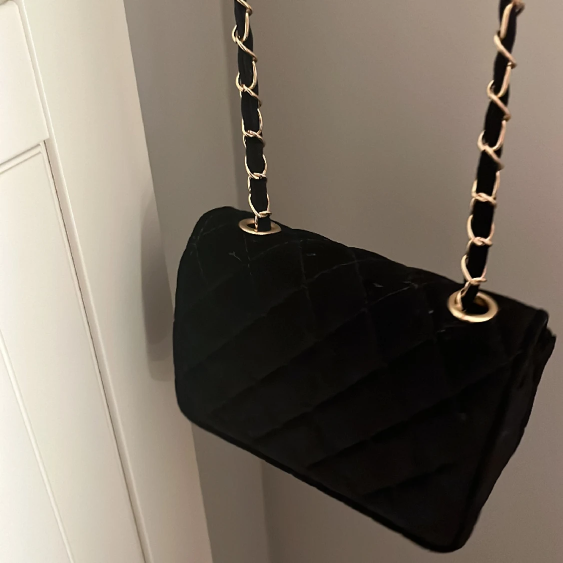 Svart handväska 🤍 - 90