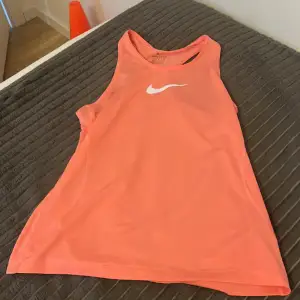 Rosa Nike tränings topp