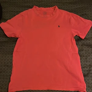 Ralph Lauren t-shirt  - Strl 14-16 barn. Fint skick