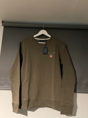 Gant sweatshirt  - Gant sweatshirt  Storlek 170 Helt ny 