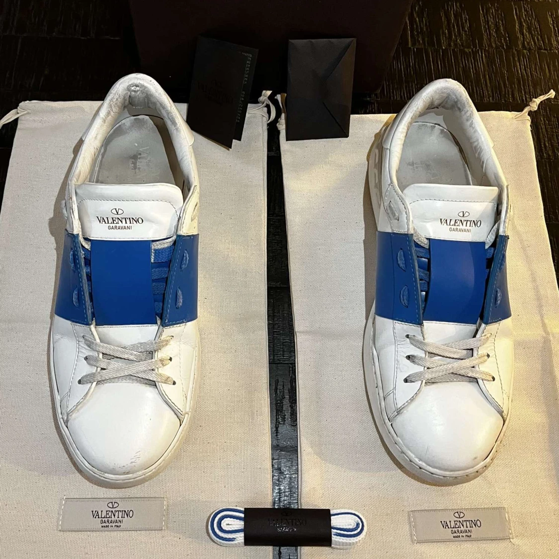 Valentino Garavano skor blå