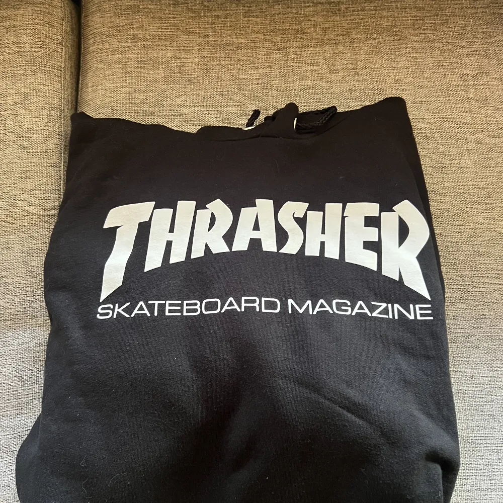 Superfin Thrasher hoodie använd endast 2 gånger.. Hoodies.